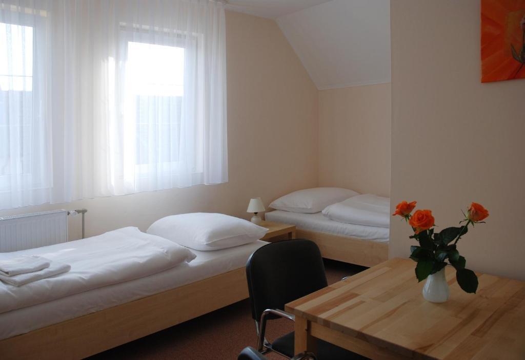Penzion Duo Mladá Boleslav Zimmer foto